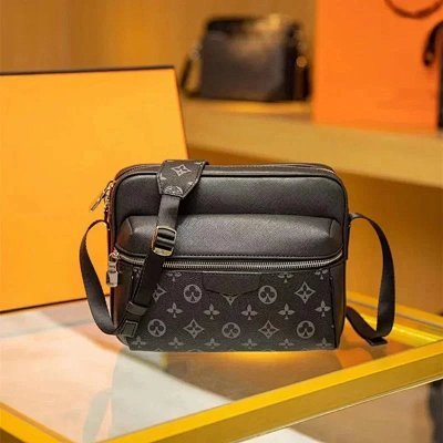 Luis Vuitton Briefcase