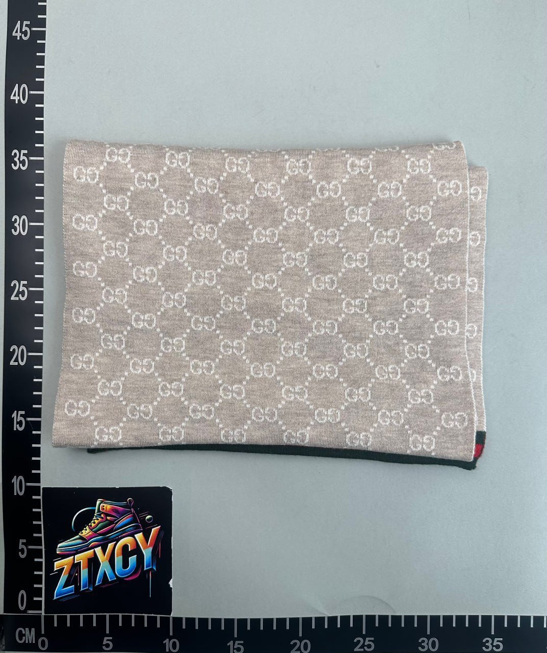 GUCCI scarf