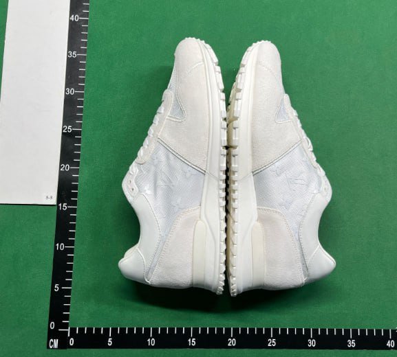 Louis Vuitton run away