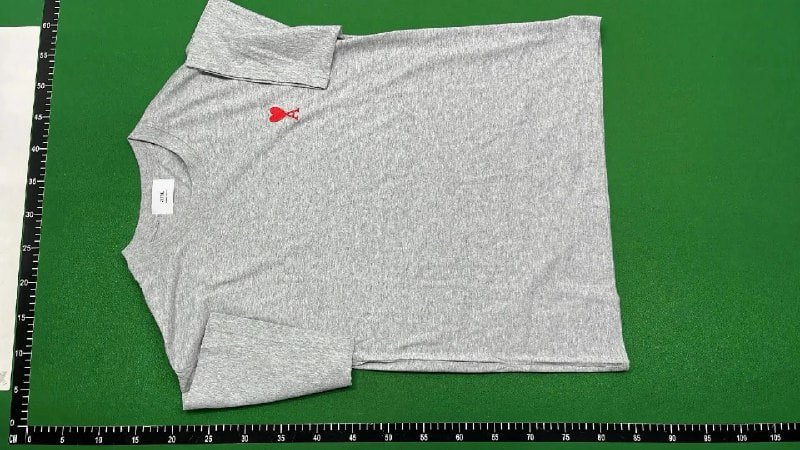 AMI  T-shirt 