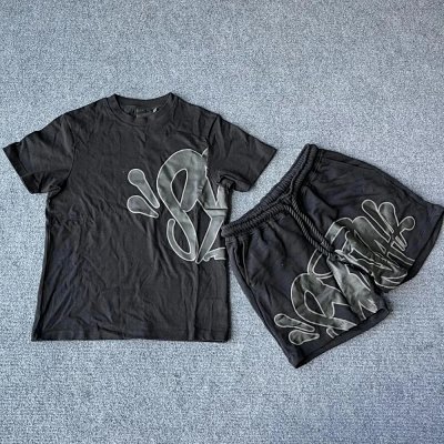 syna  tee