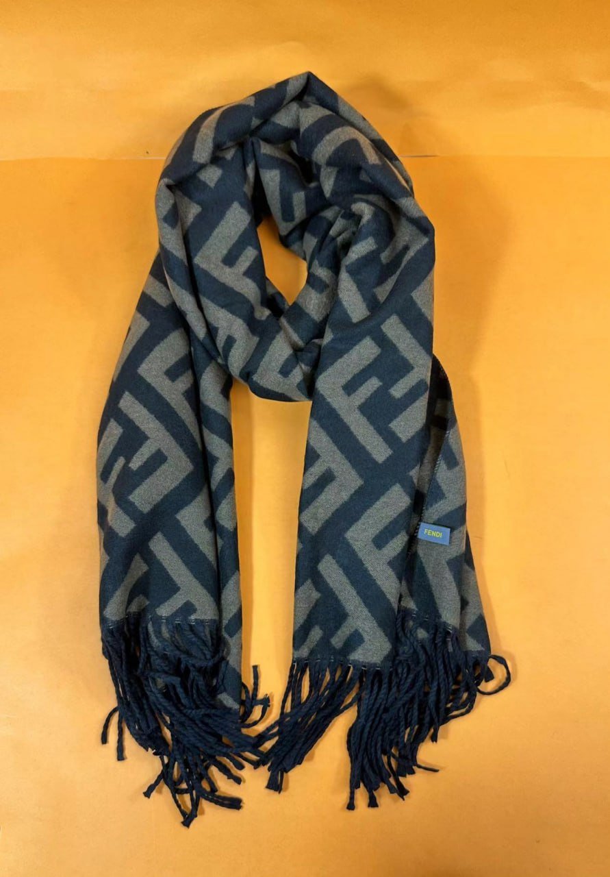 Burberry/LV/Fendi  Scarf