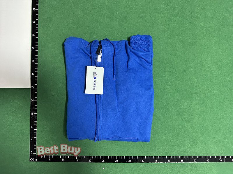 Burberry sweatshirt