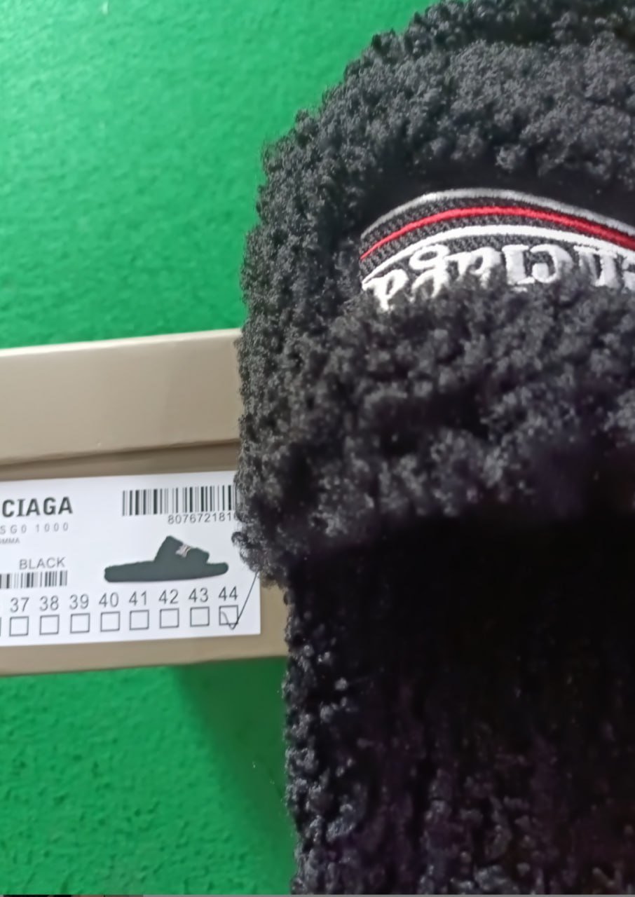 Balenciaga FURRY 
