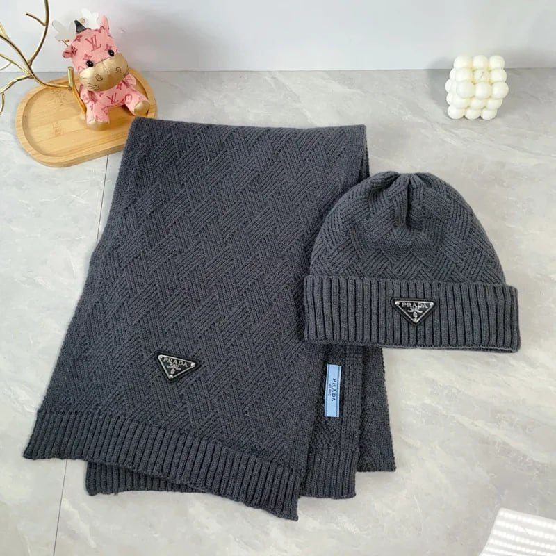 gg lv Chanel Beanie Scarf