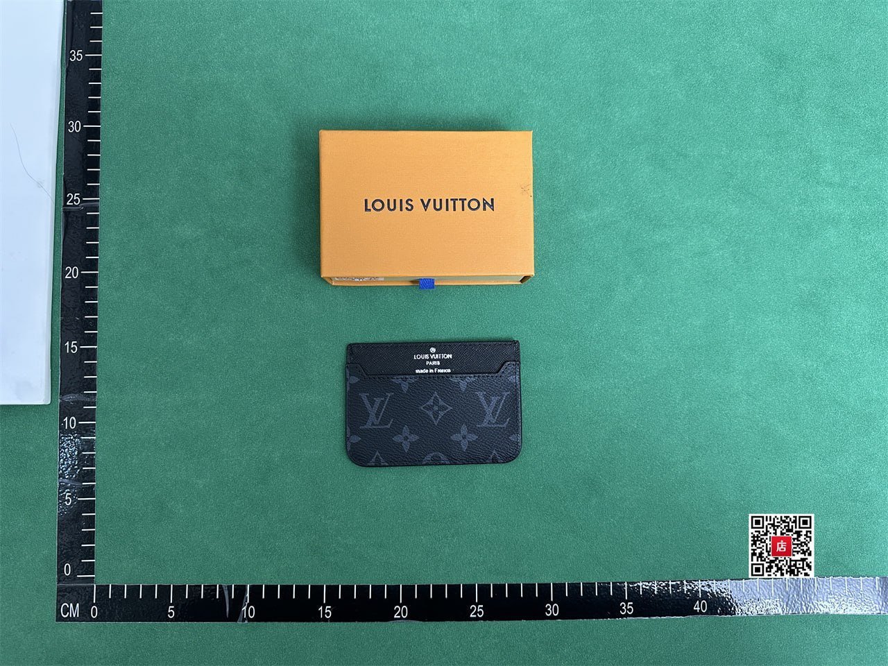  Louis Vuitton/Gucci Card Case
