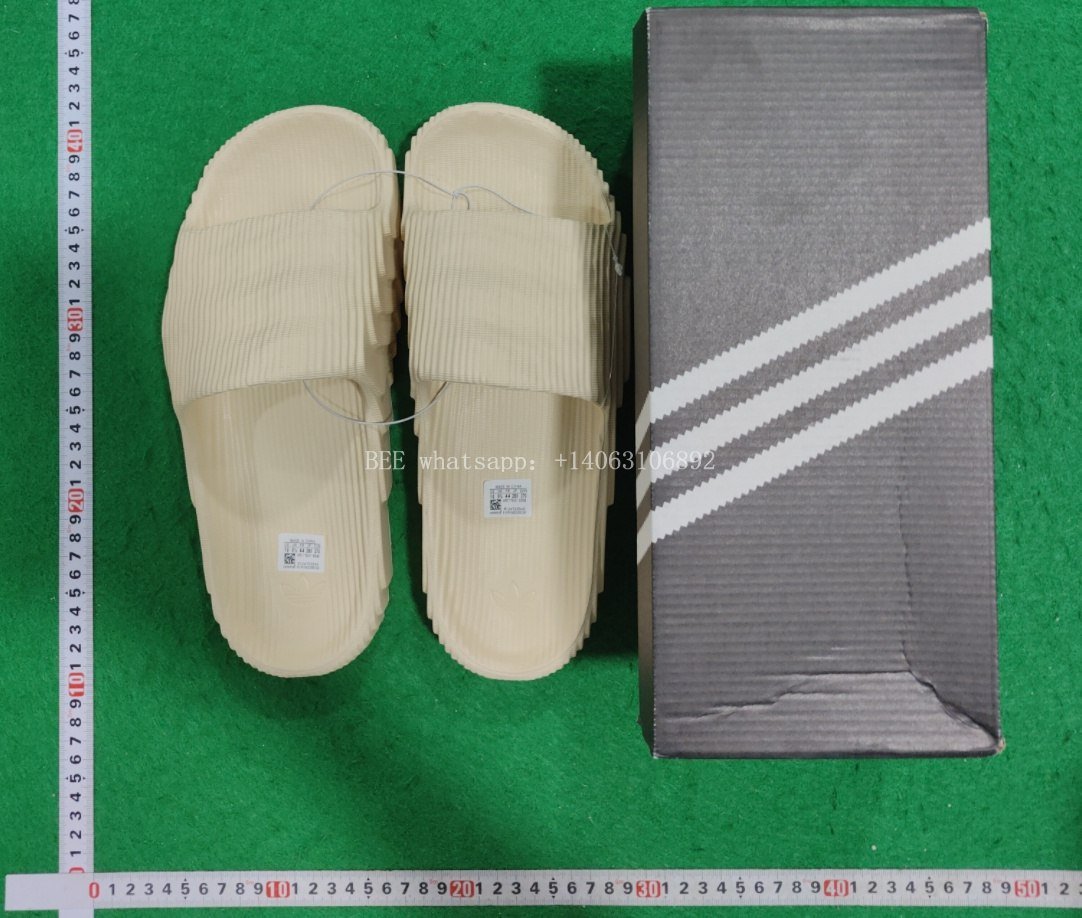Adilette 22