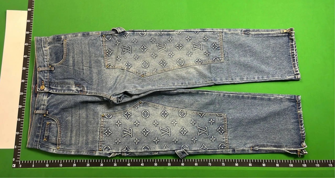 Louis Vuitton Jeans Pants