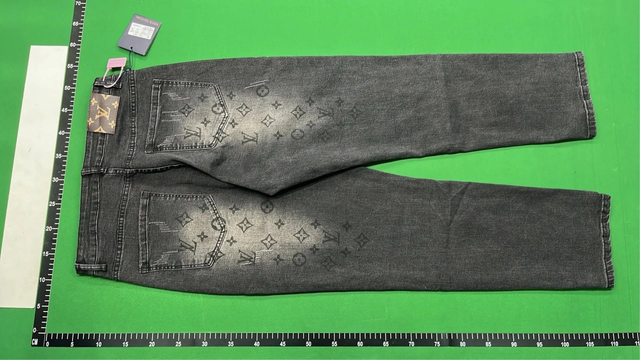 Louis Vuitton Jeans Pants
