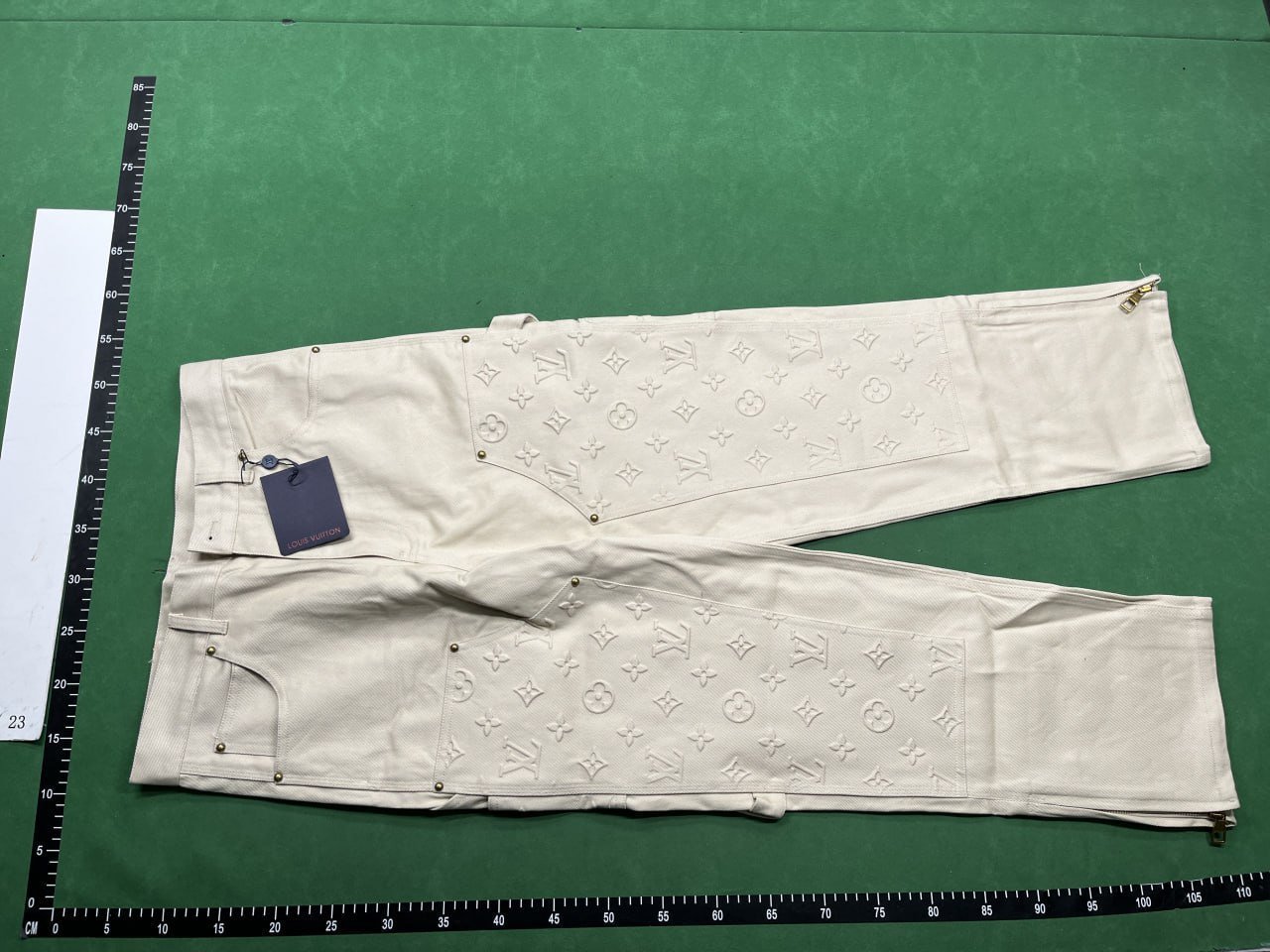 Louis Vuitton Jeans Pants