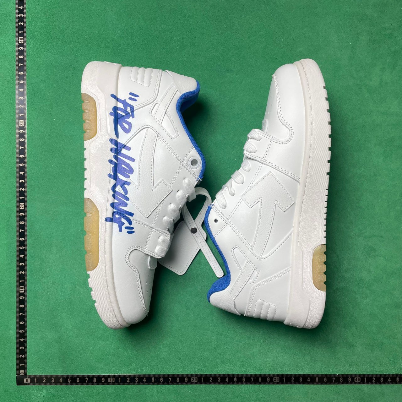 OFF WHITE 