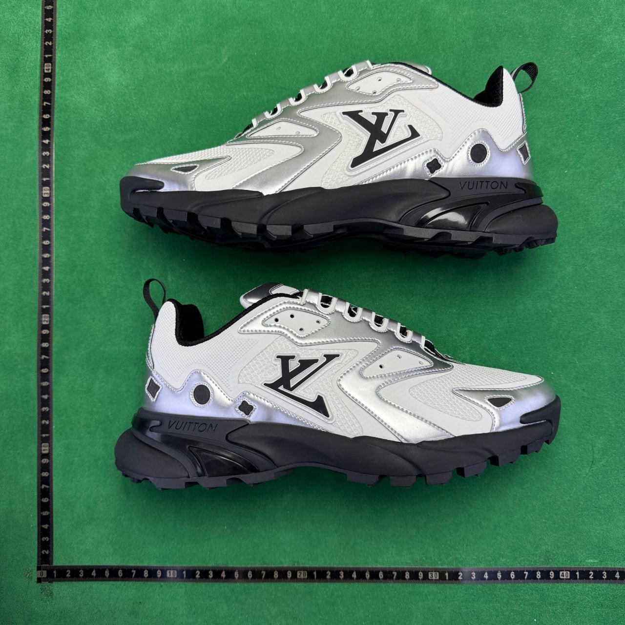 LOUIS VUITTON Runner Tatic