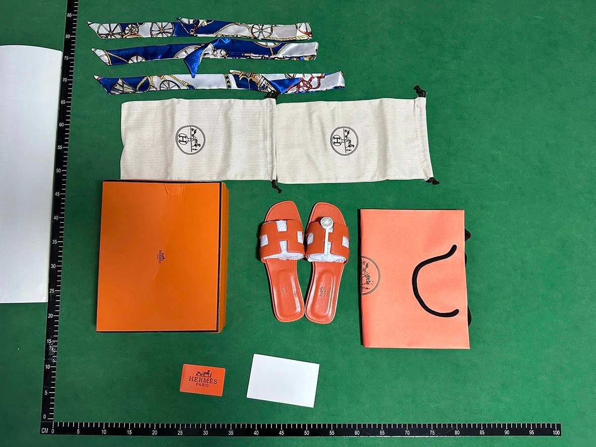 Hermes slippers