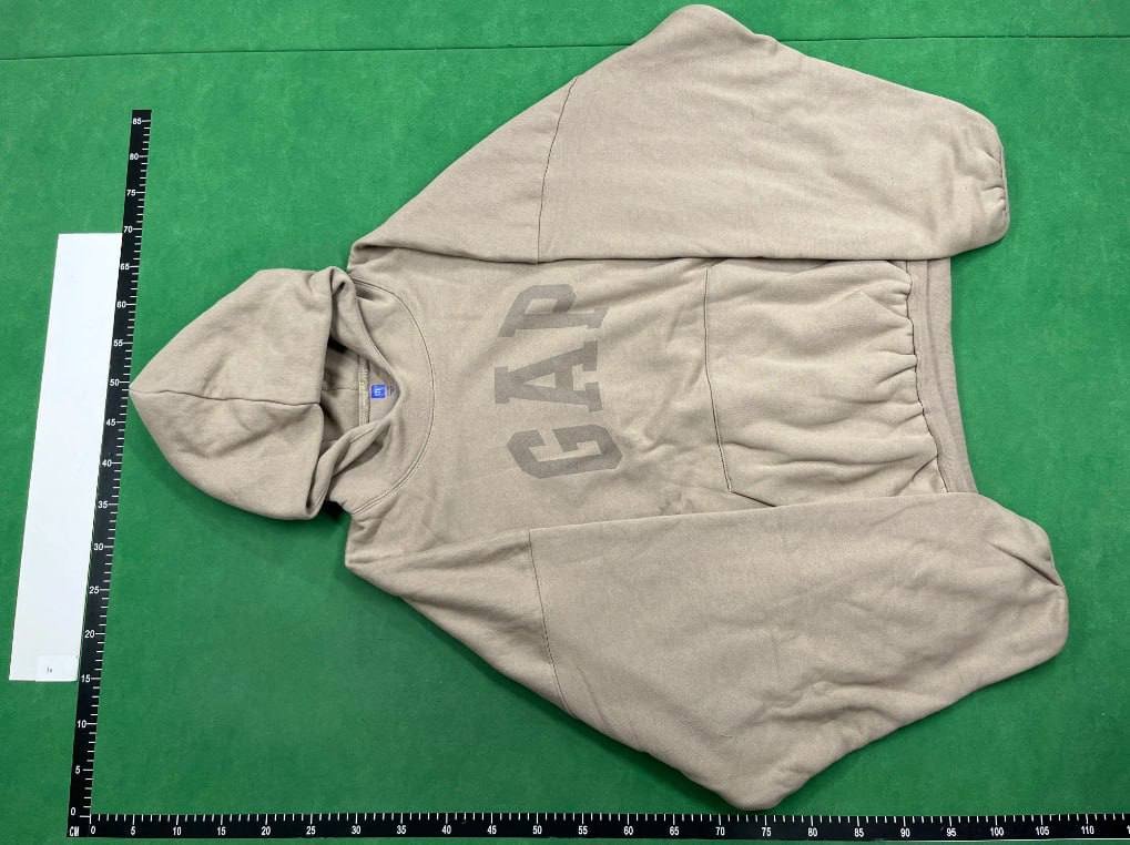 Gap sweatshirt