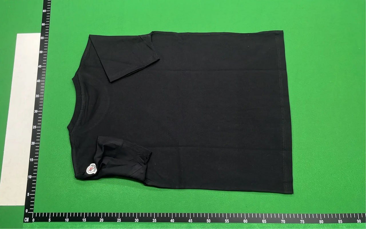 Moncler T-shirt