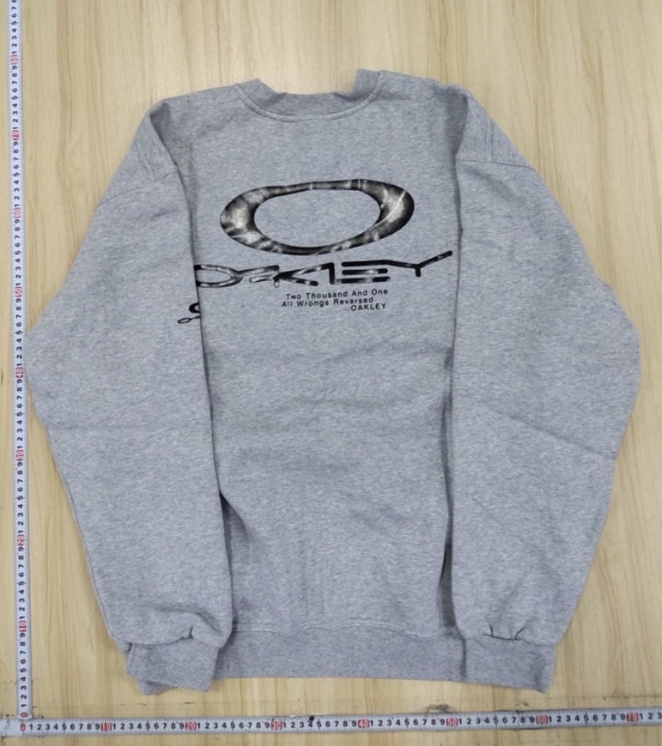 OAKLEY crew sweatshirt