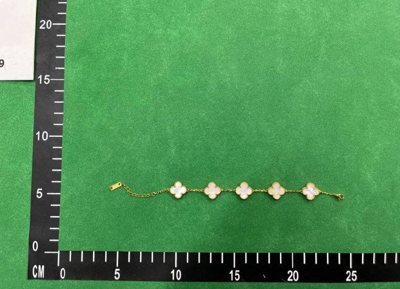 Van Cleef & Arpels bracele