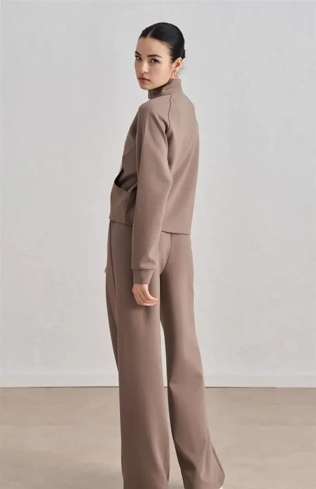ALO pants