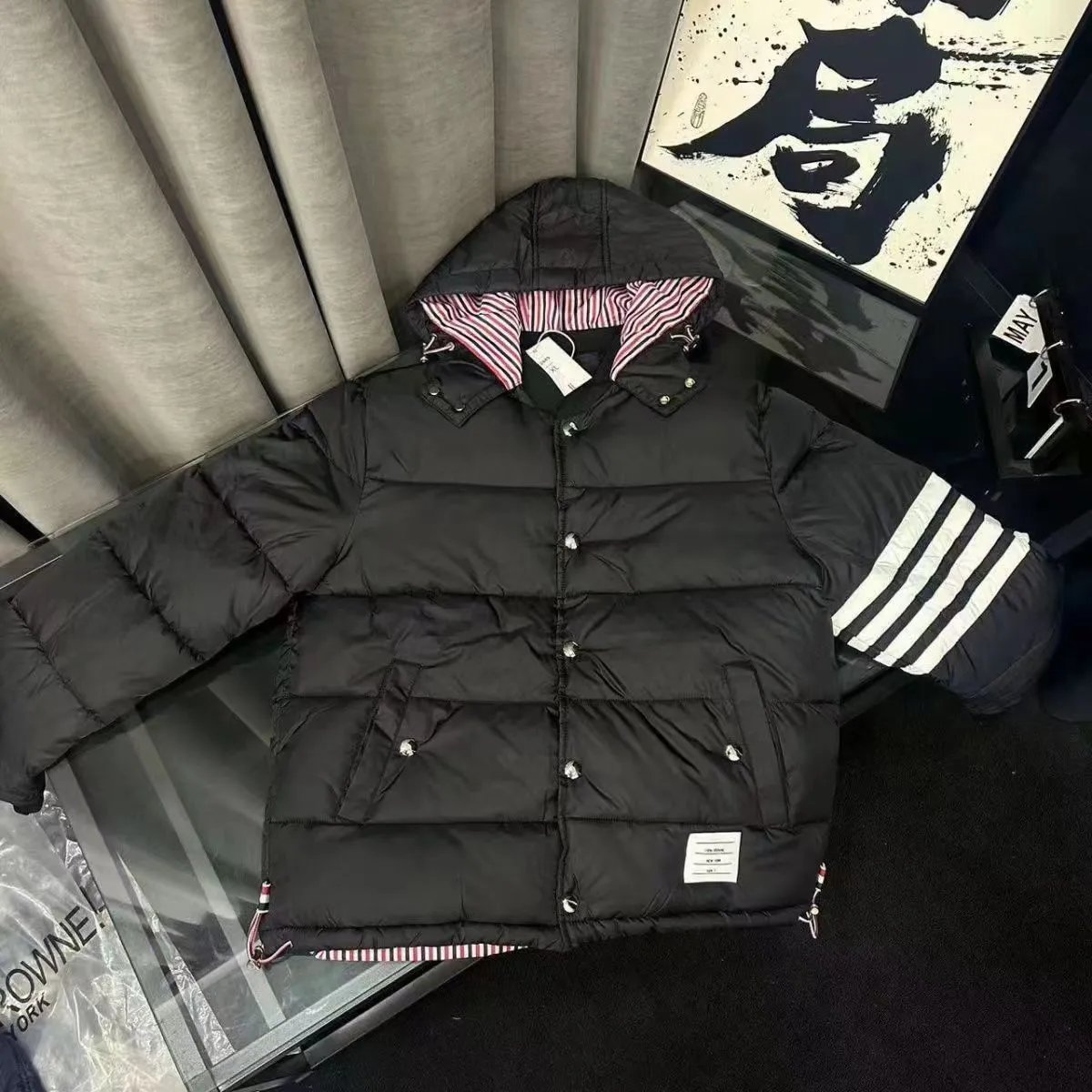 THOM BROWNE 
