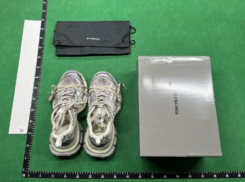 Balenciaga 3XL