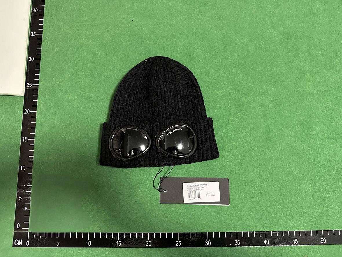 CP COMPANY BEANNIE