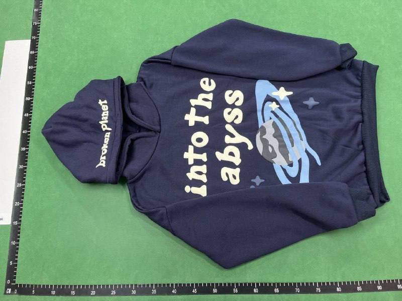 BROKEN PLANET HOODIE