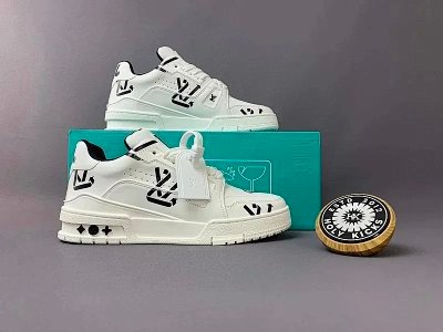  LV TRAINER SNRAKERSA