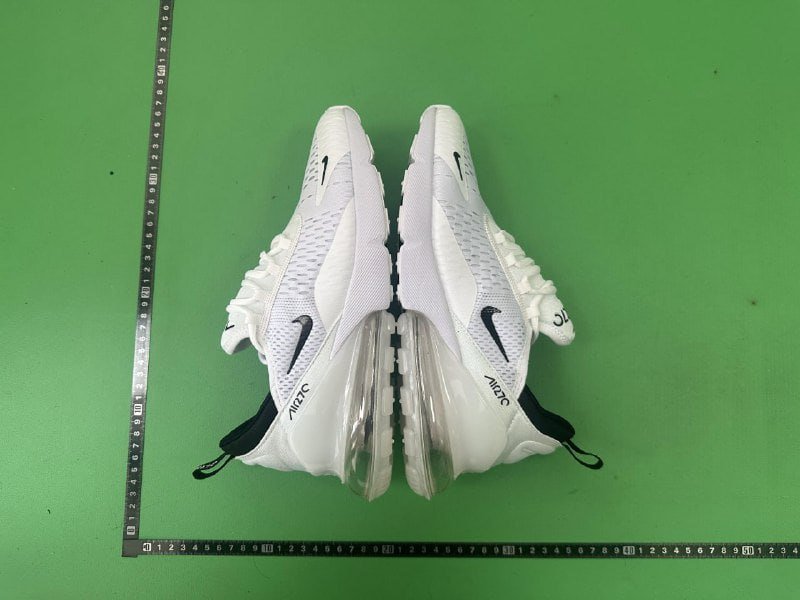 NIKE AIR MAX 270