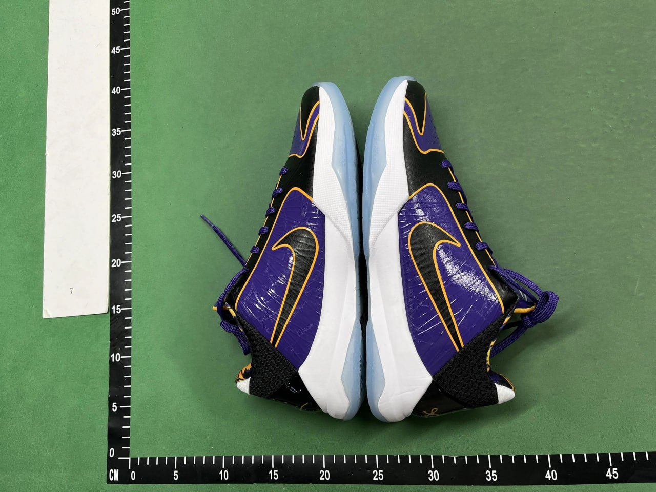 KOBE VI PROTRO
