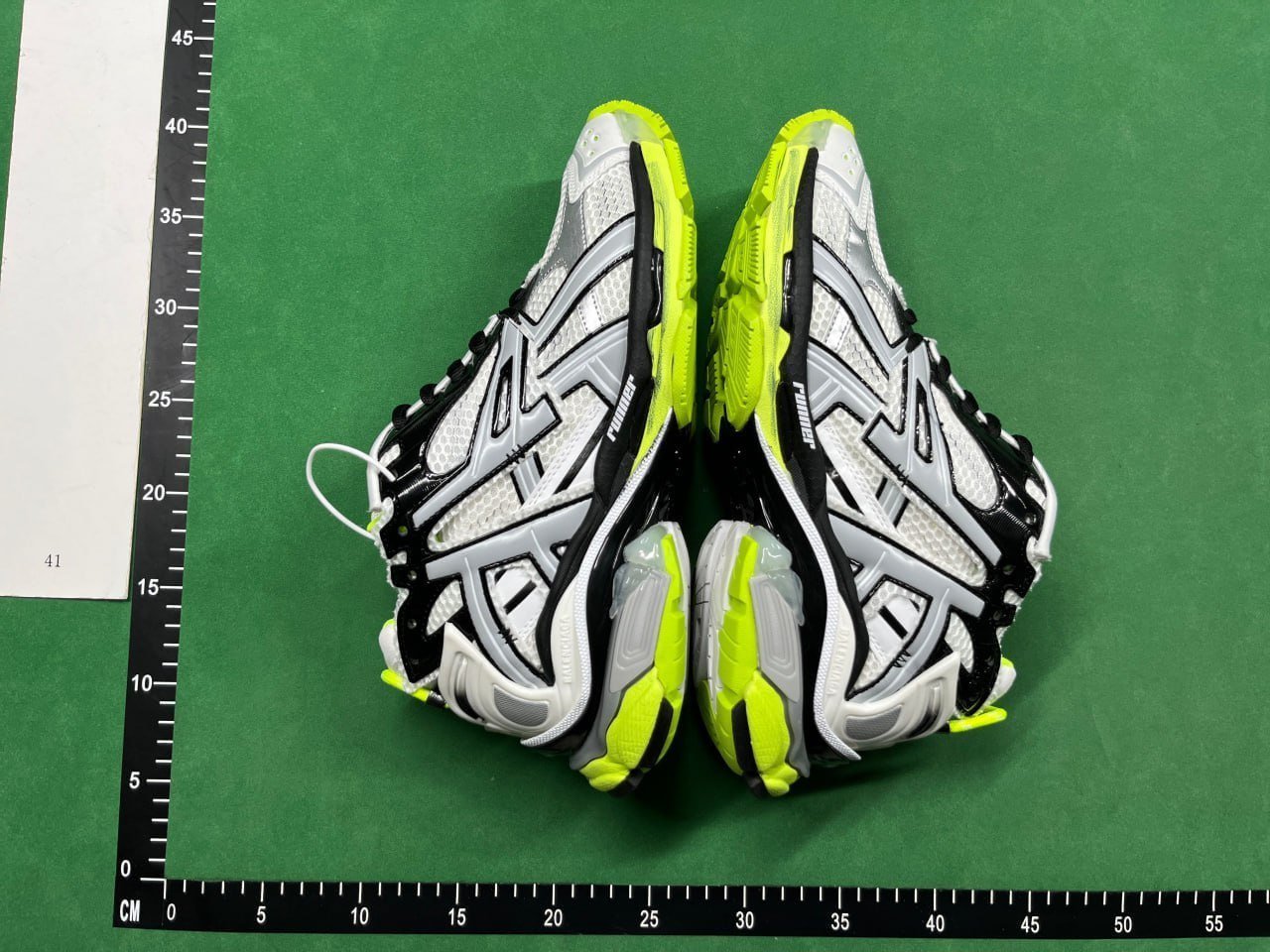  Balenciaga Runner