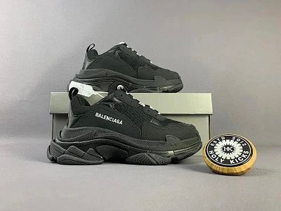  Balenciaga Triple S