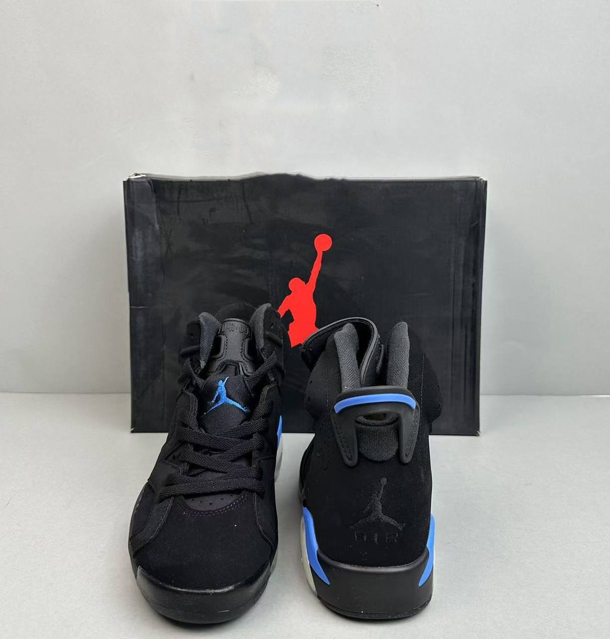 NIKE AIR JORDAN 6