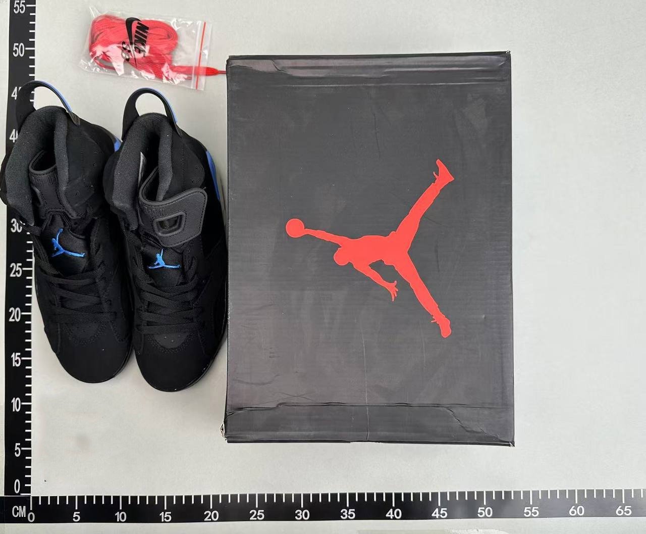 NIKE AIR JORDAN 6