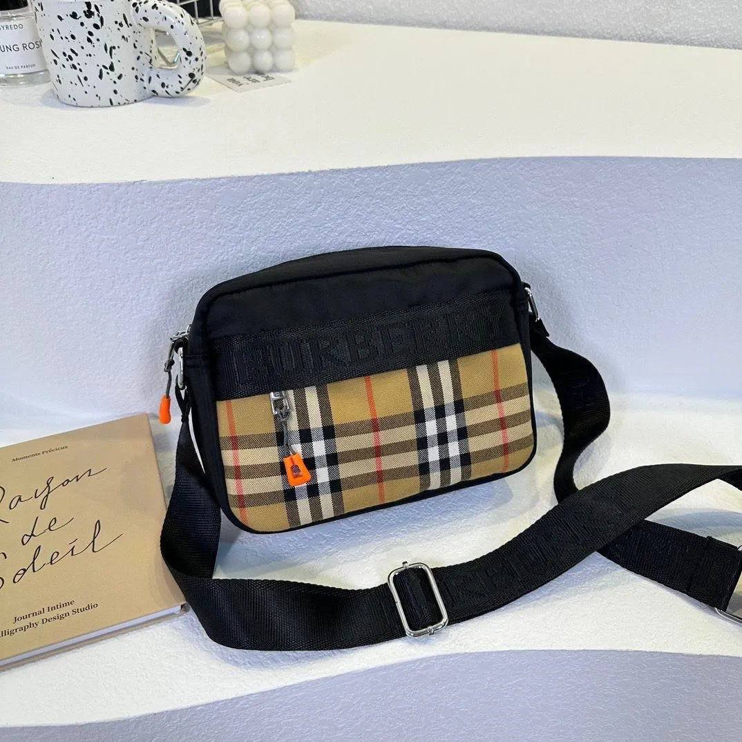   Burberry Bag