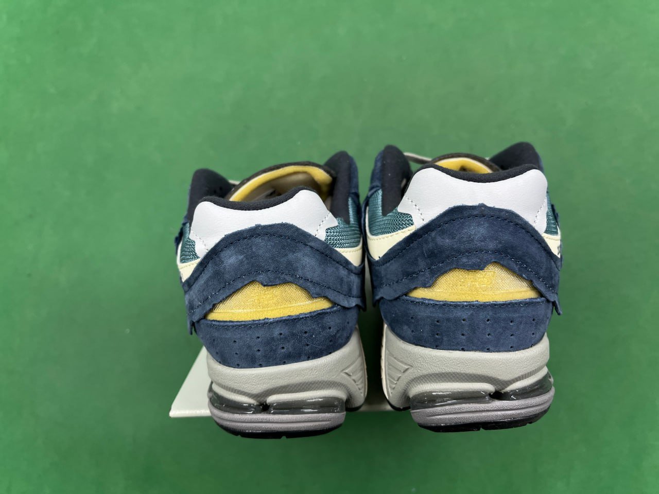 KT-NB 2002R