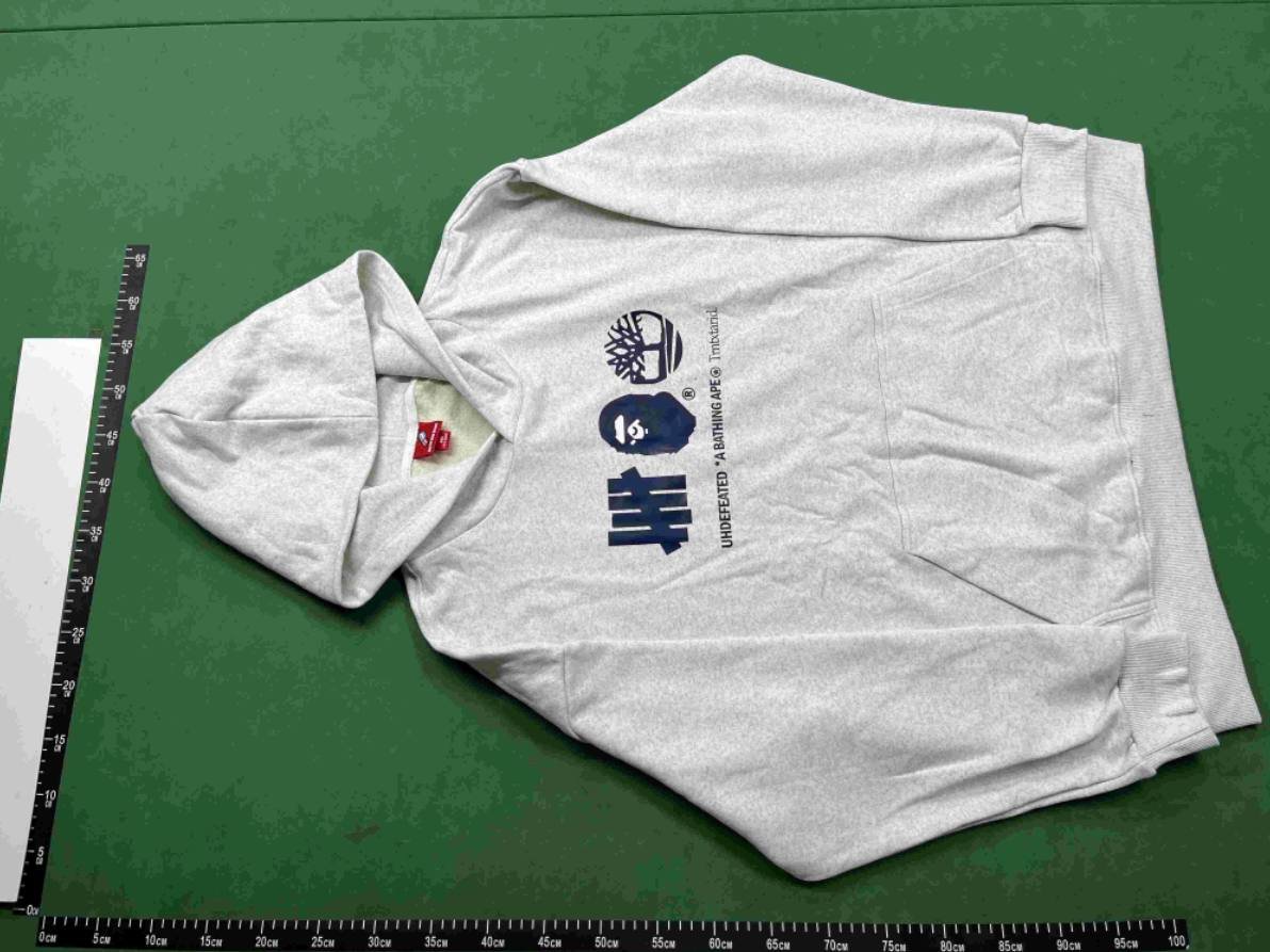 BAPE sweatshirt                                                                   
