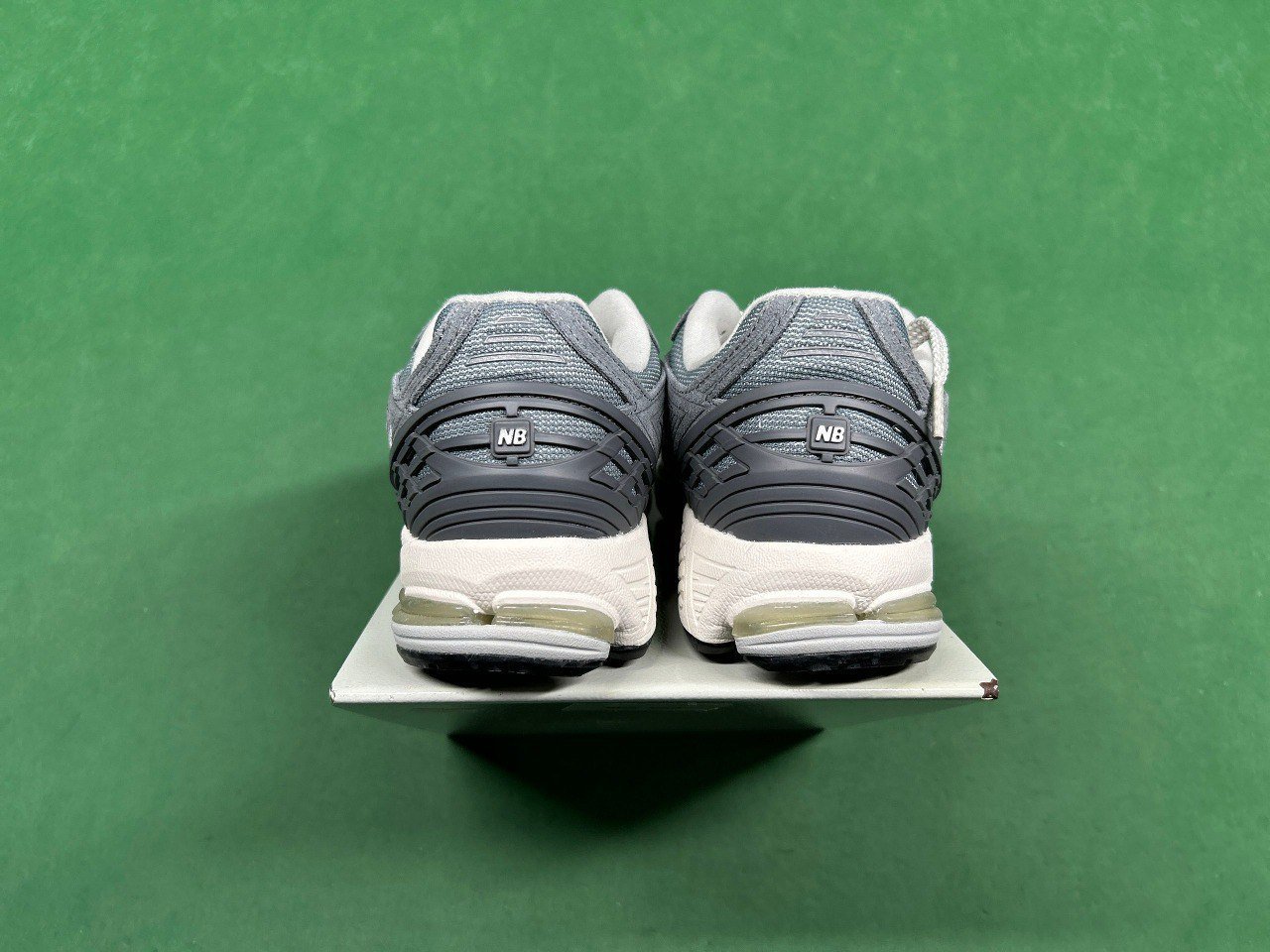 New Balance1906R                                                                                                       