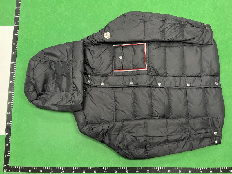 Moncler(+13 color)                                                                                               